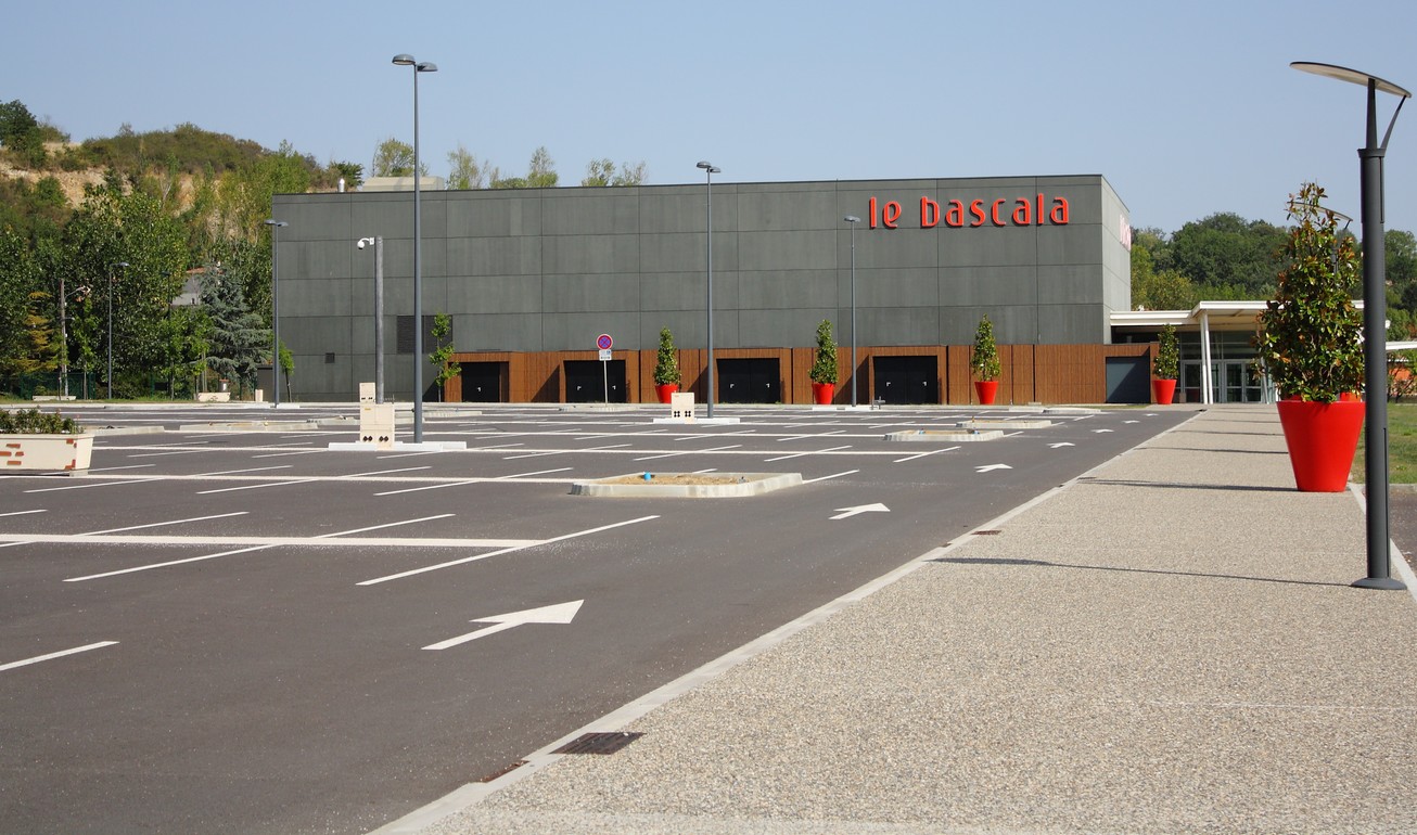 Bascala ext parking